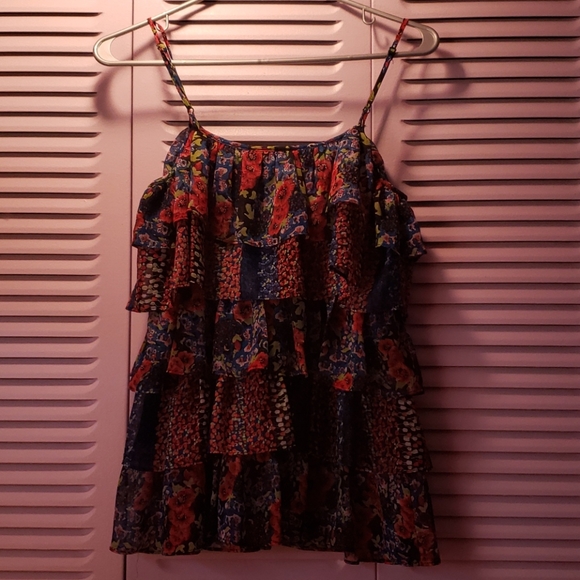 Top - Picture 2 of 2